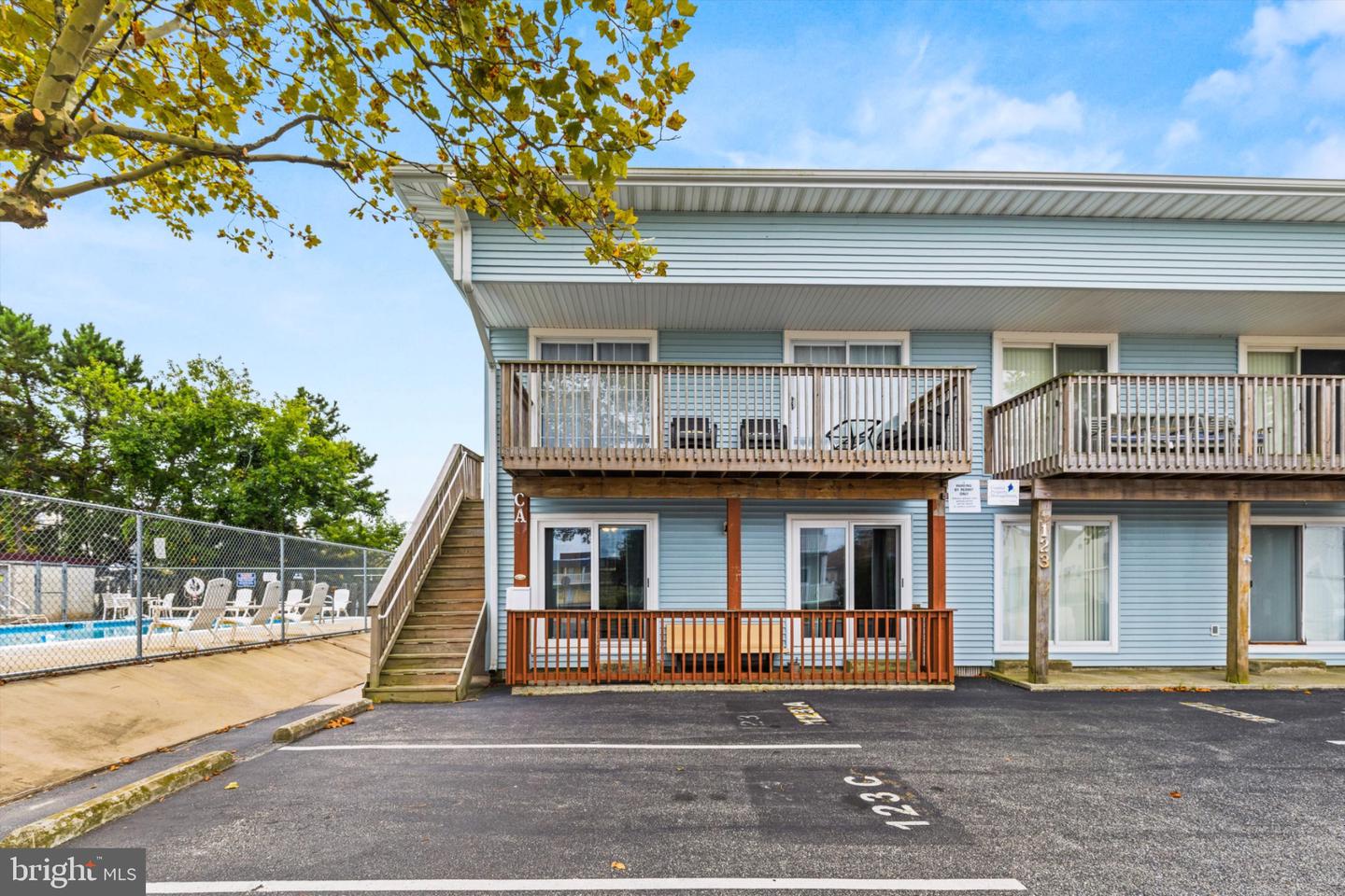 123 JAMESTOWN RD #A Property Photo 1