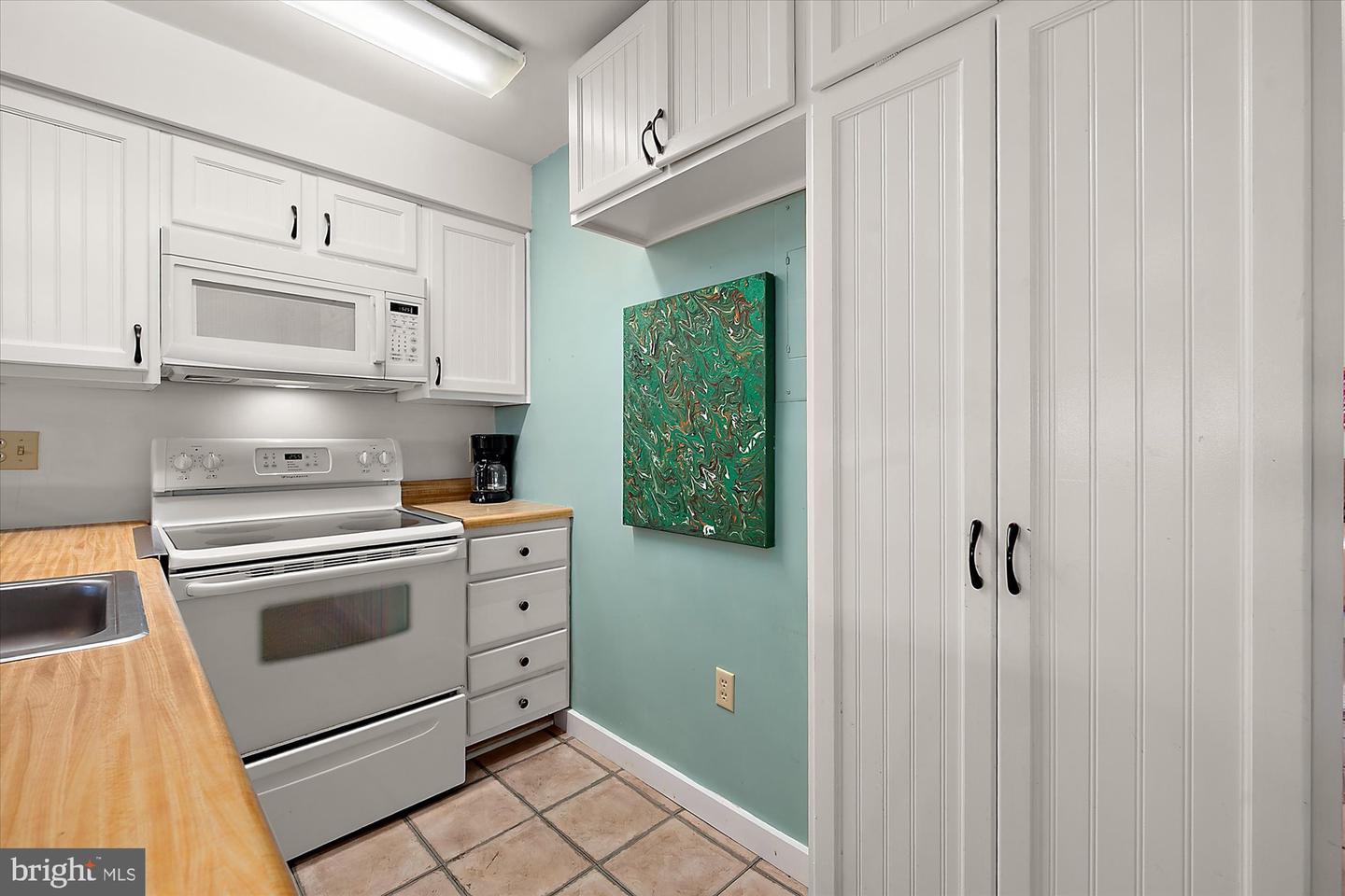 101 123rd St #227c Property Photo 24