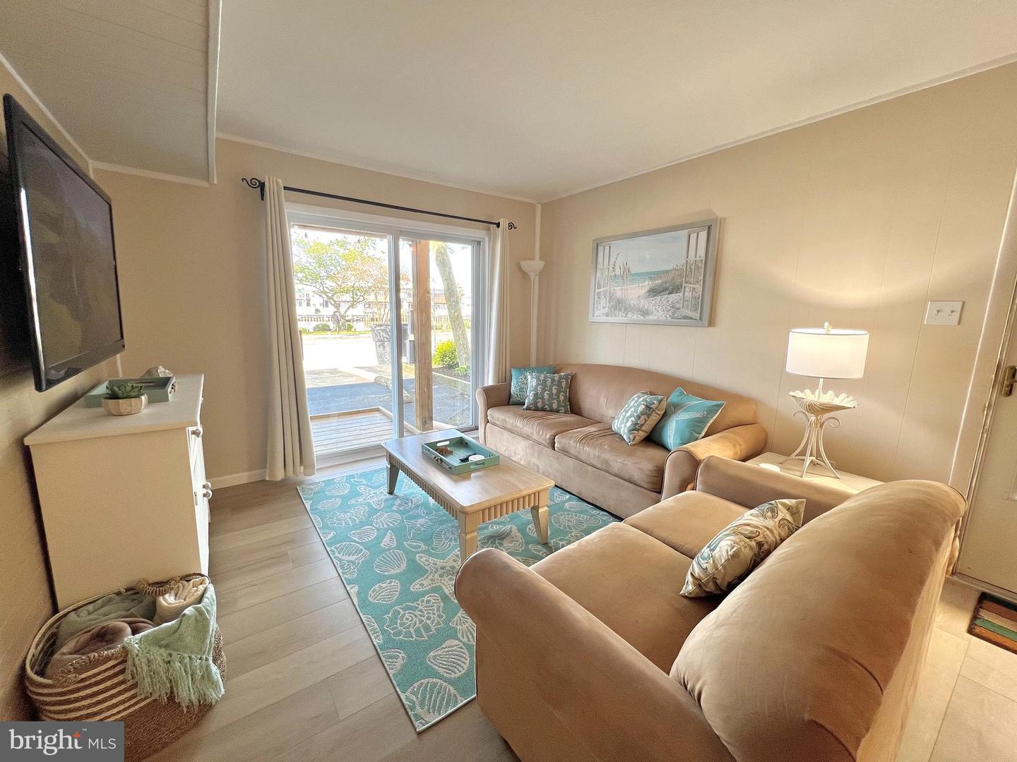 111 Jamestown Rd #b4 Property Photo 3