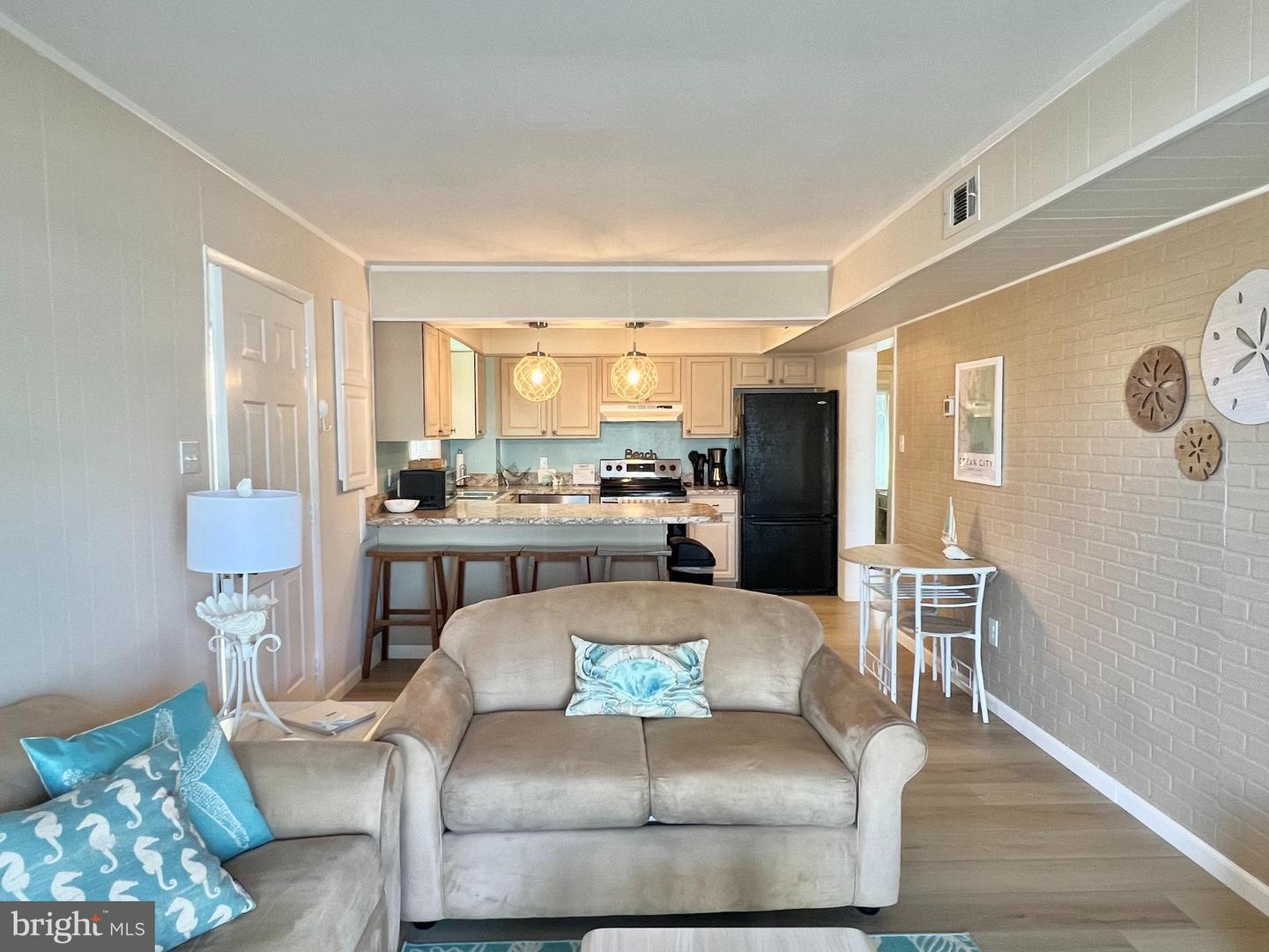 111 Jamestown Rd #b4 Property Photo 6