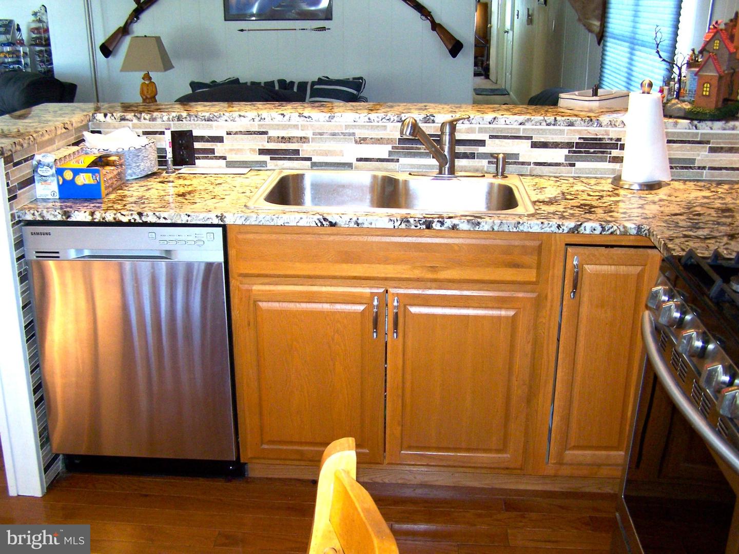 203 Clam Shell Rd Property Photo 17