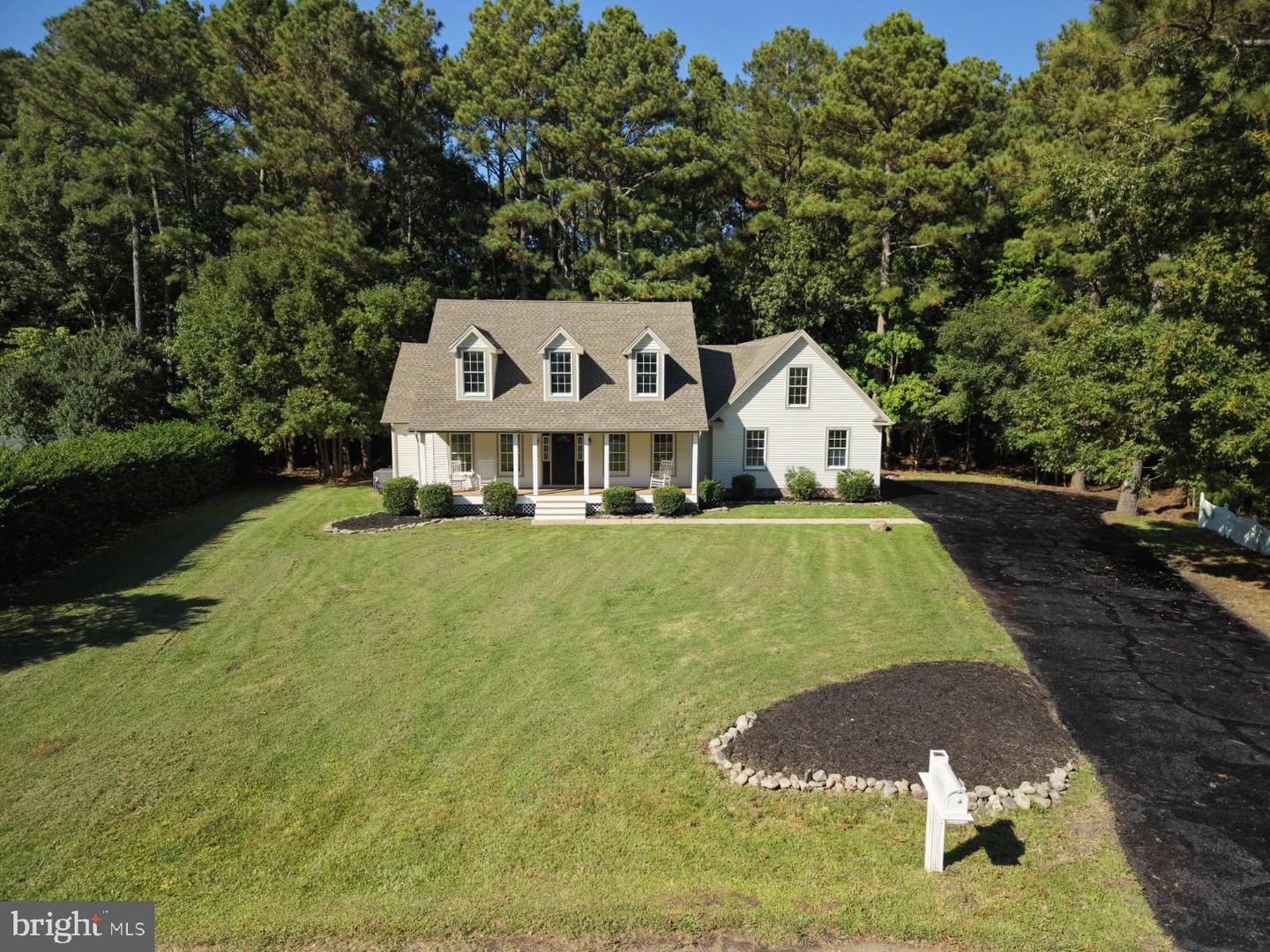 2610 Pine Ridge Ct Property Photo 4