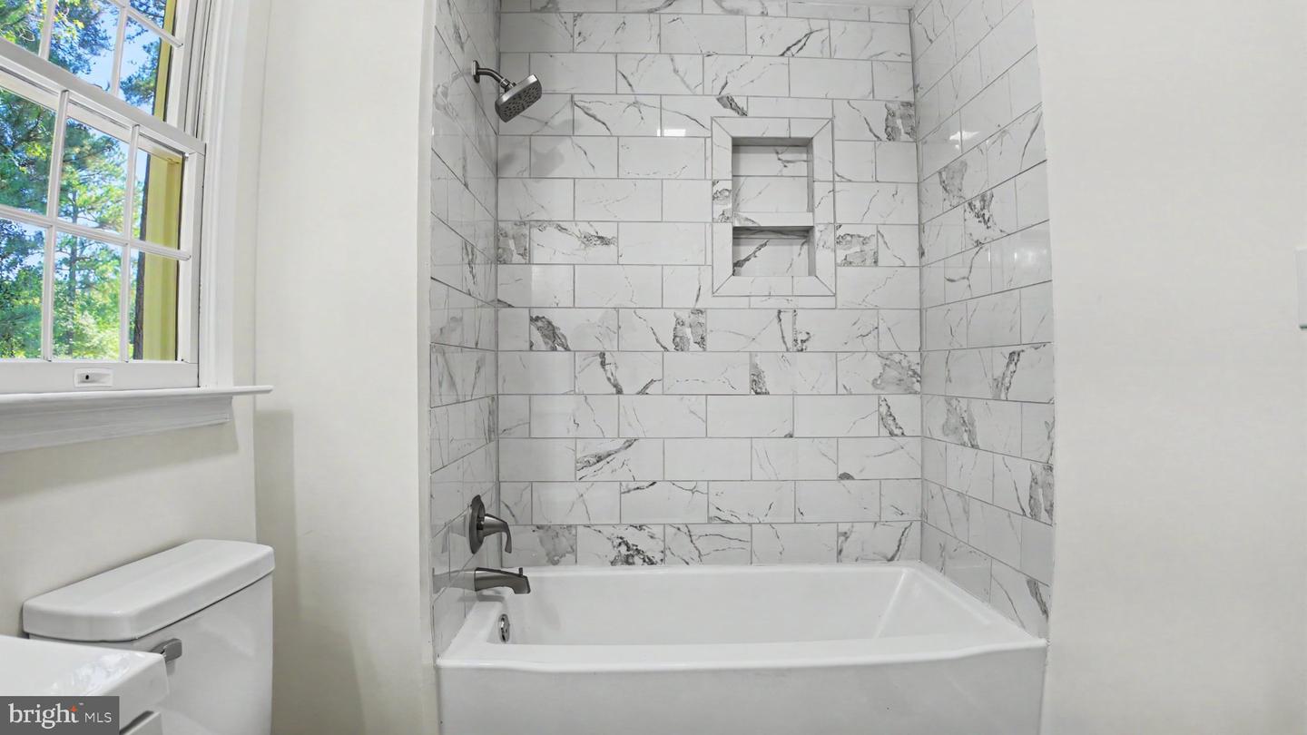 2610 Pine Ridge Ct Property Photo 27