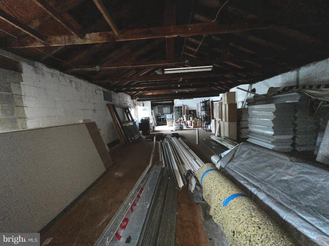 201 11th St Property Photo 13