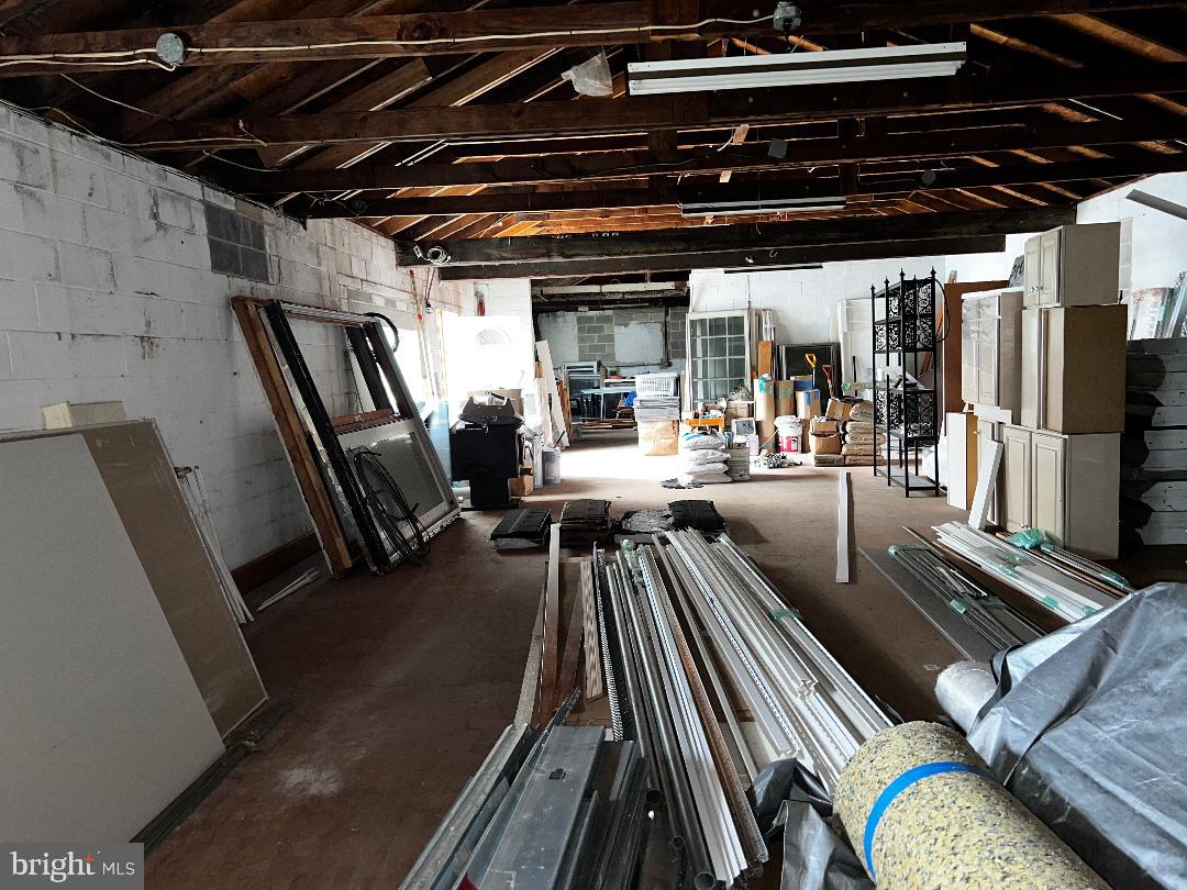 201 11th St Property Photo 14