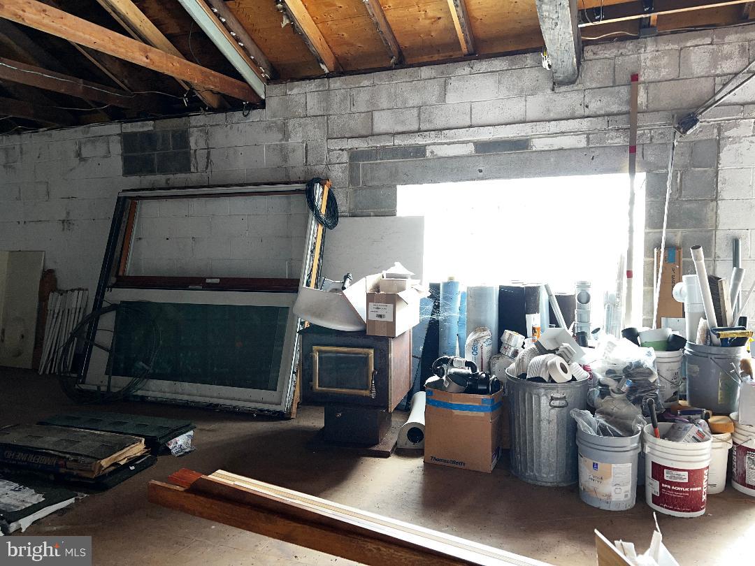 201 11th St Property Photo 16