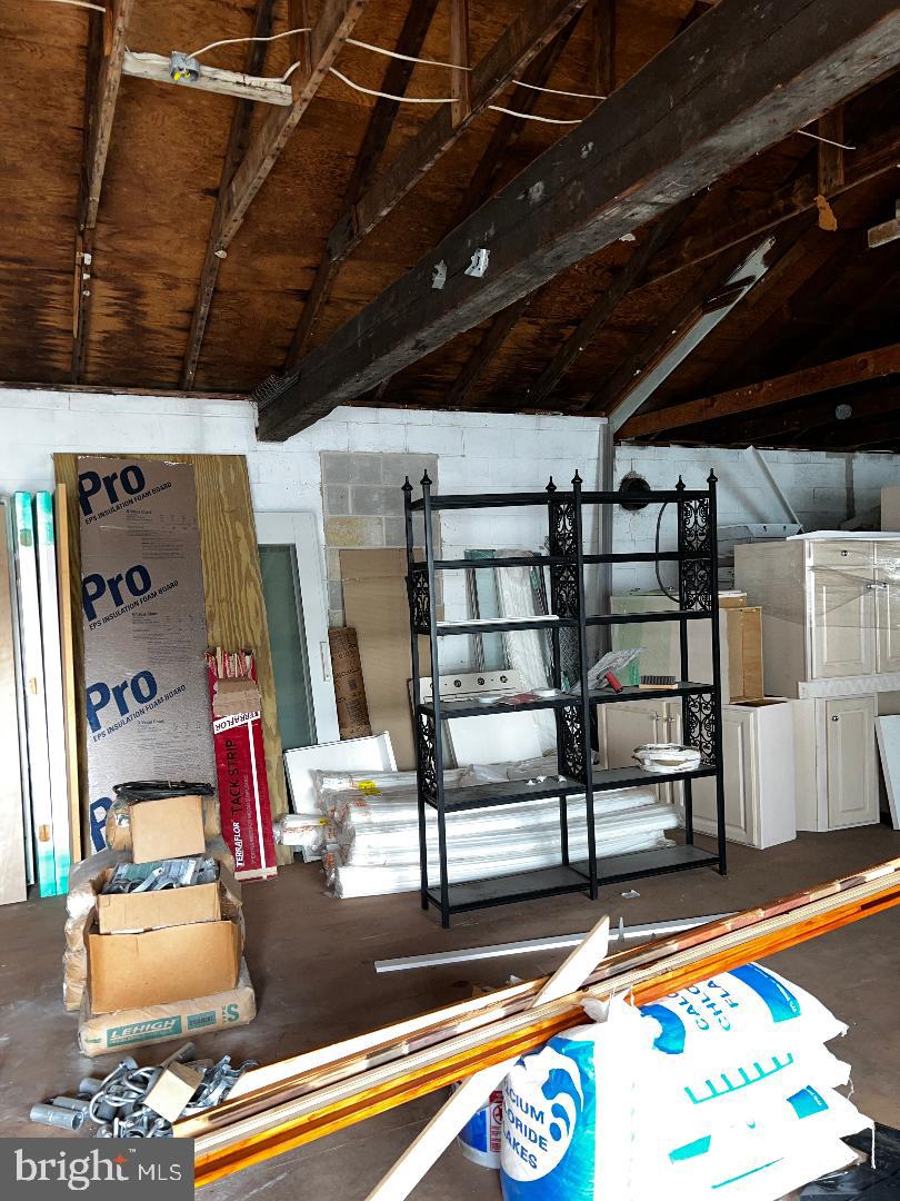 201 11th St Property Photo 18