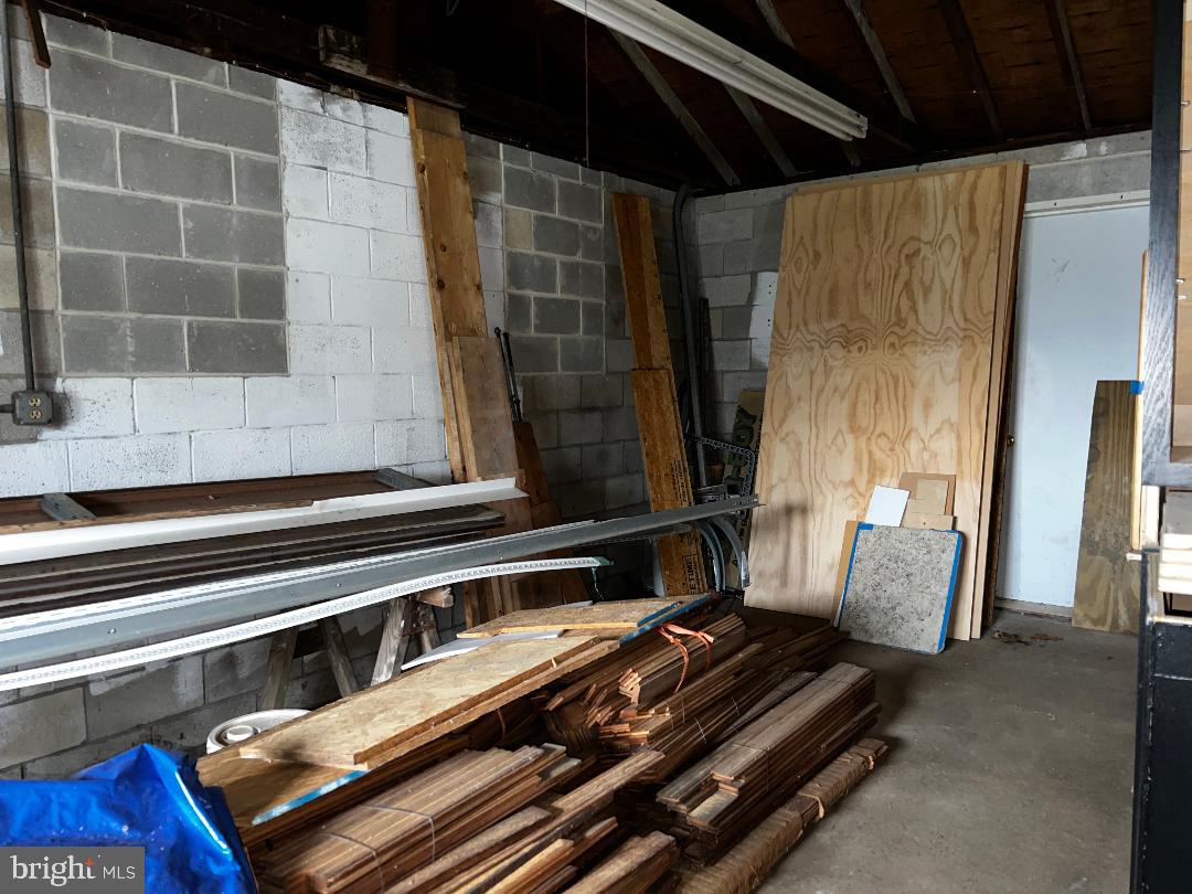 201 11th St Property Photo 24