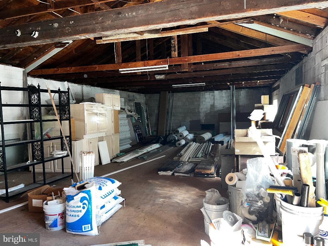 201 11th St Property Photo 31