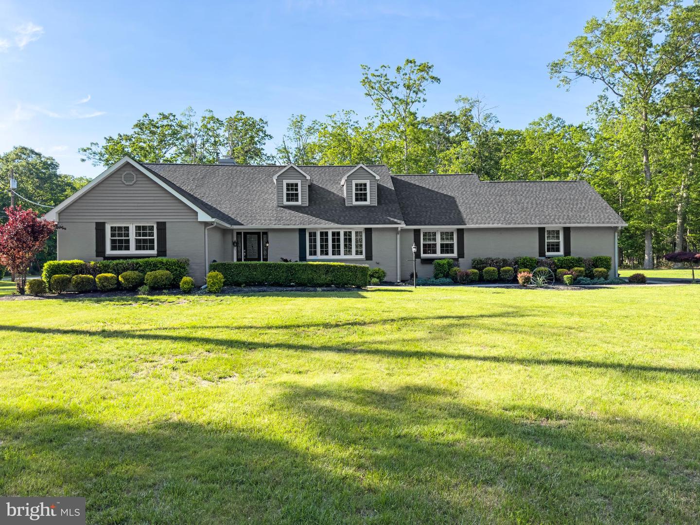 109 Fairway Dr Property Photo 1