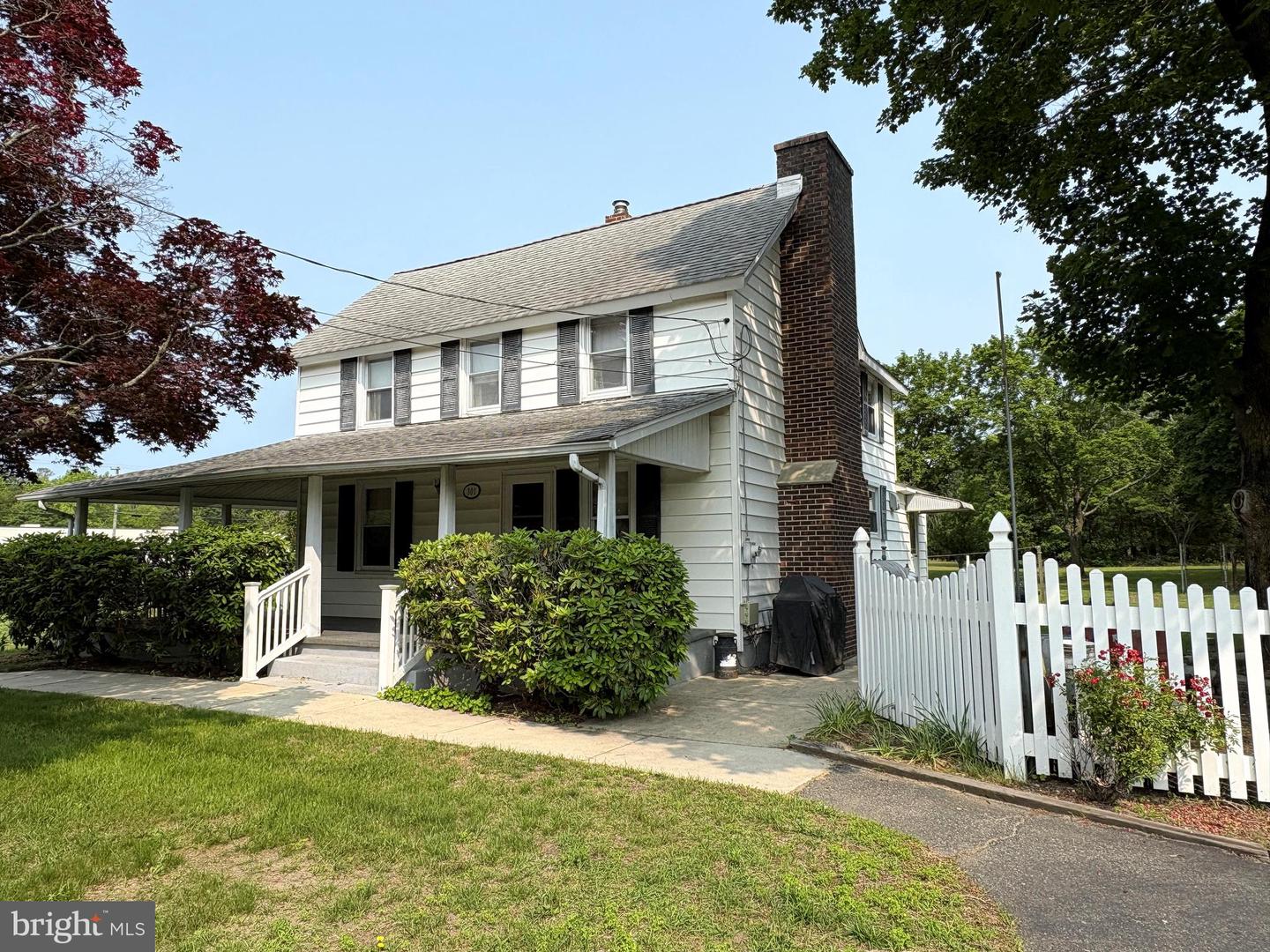 301 BROAD ST
