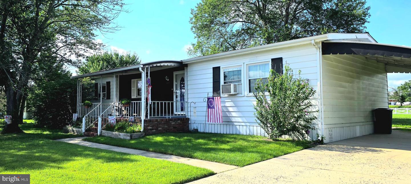 100 COUNTRY LN #100