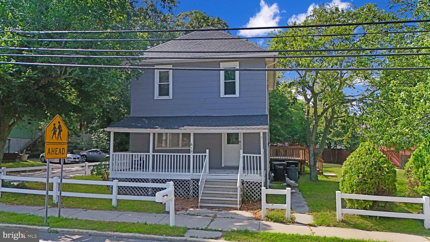 615 N Shore Rd Property Photo 1