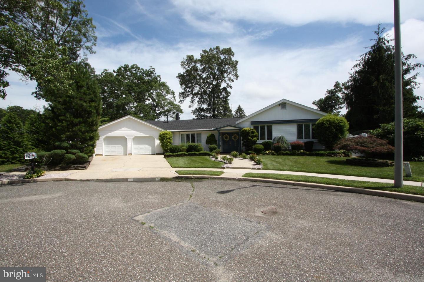 1 Arc Ct Property Photo 1