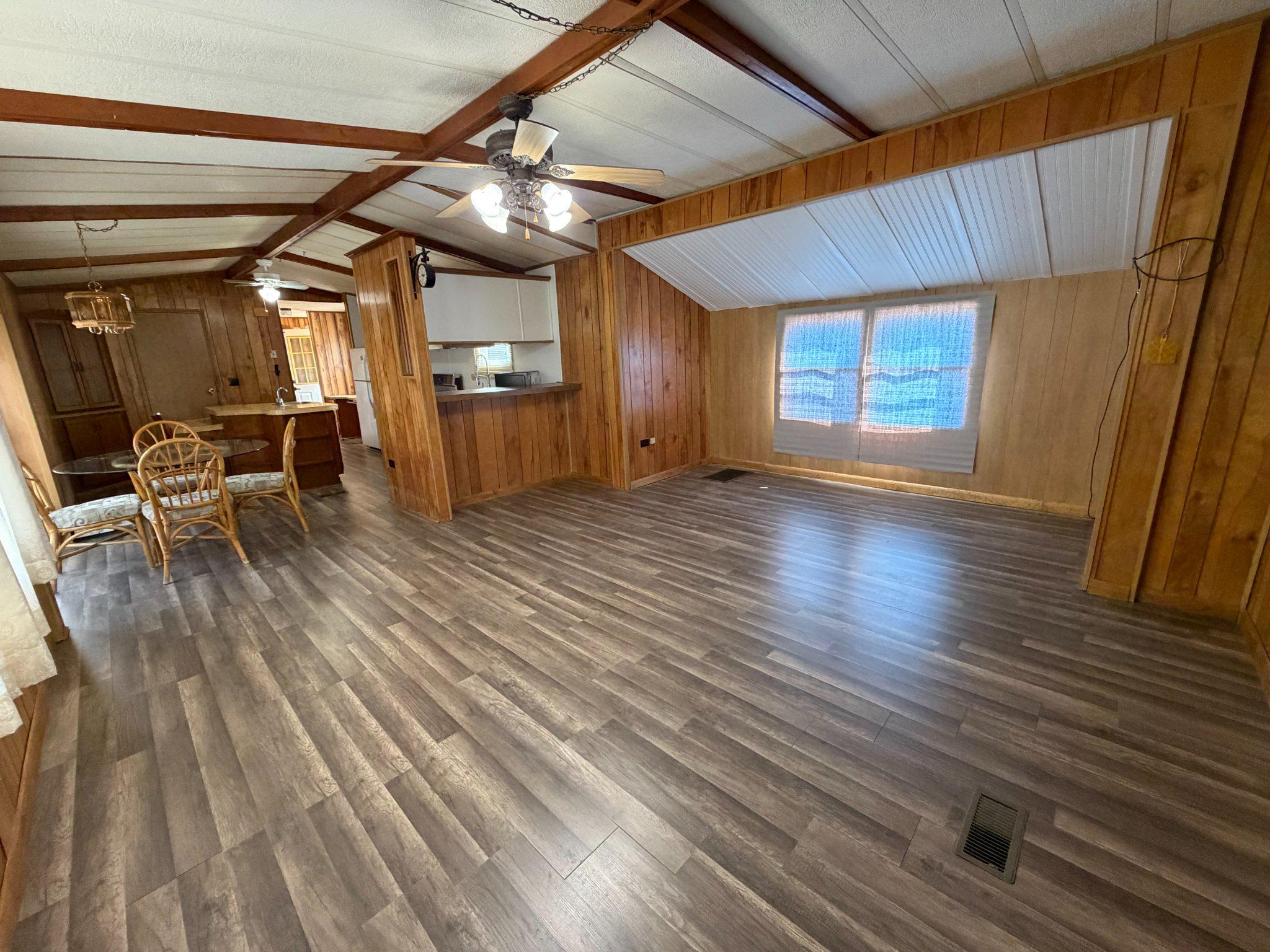 417 Captain Smith Ln Property Photo 8