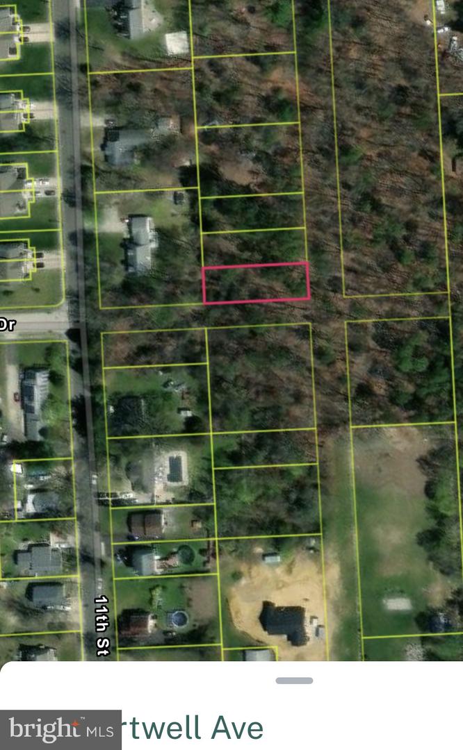 31 Hartwell Ave Property Photo 1