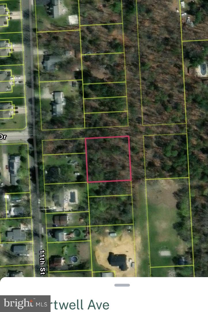 41 Hartwell Ave Property Photo 1