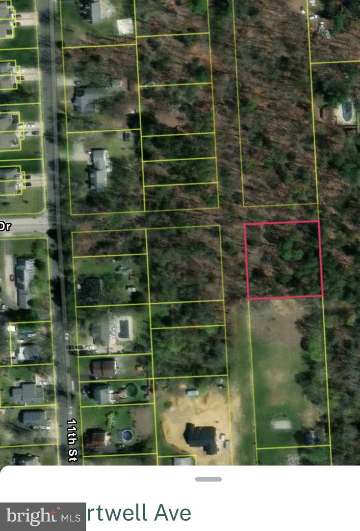 40 Hartwell Ave Property Photo 1