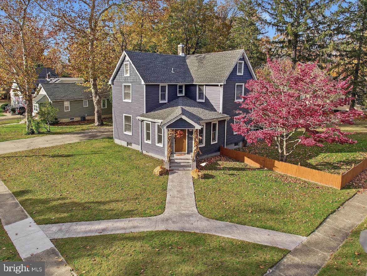 369 S 3rd St Property Photo 1