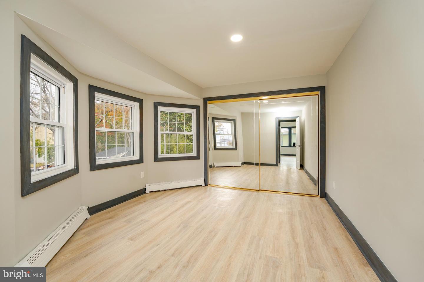 1203 W Mill Rd Property Photo 21