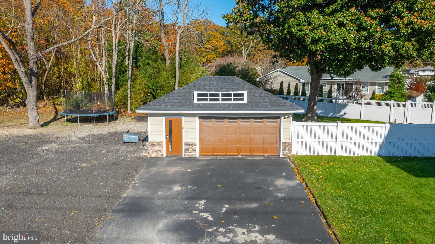1203 W Mill Rd Property Photo 85