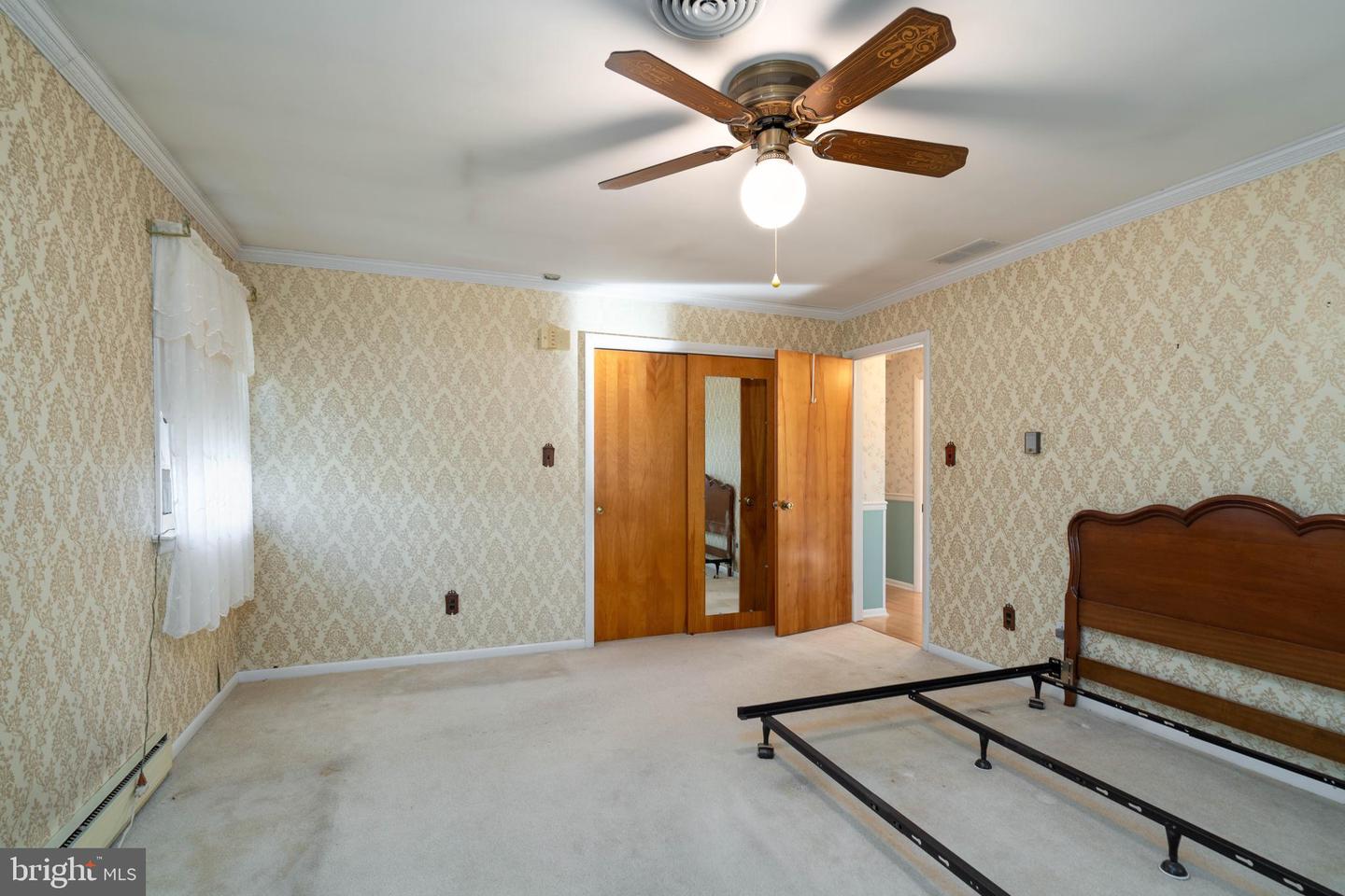 19 Middle Rd Property Photo 23