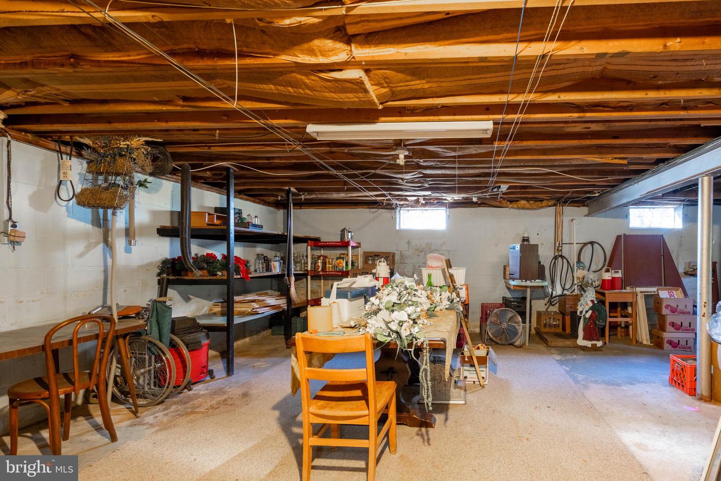 19 Middle Rd Property Photo 32