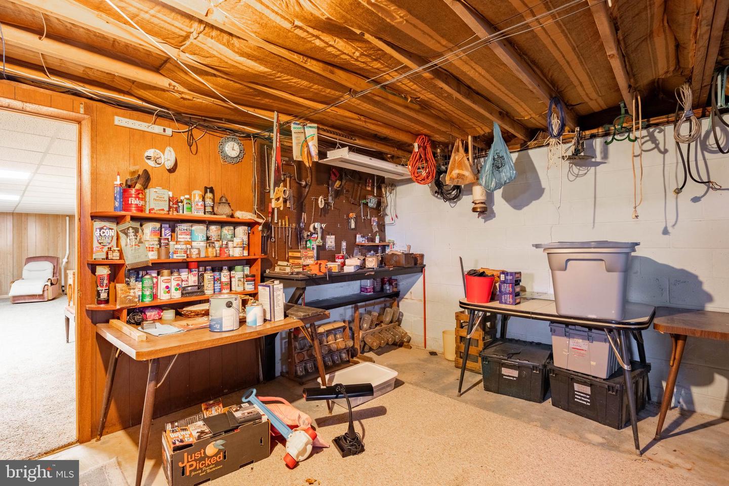 19 Middle Rd Property Photo 34