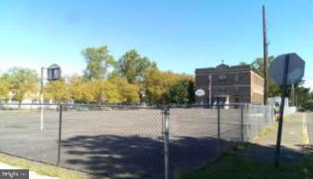 526 S Chicago Ave Property Photo 4