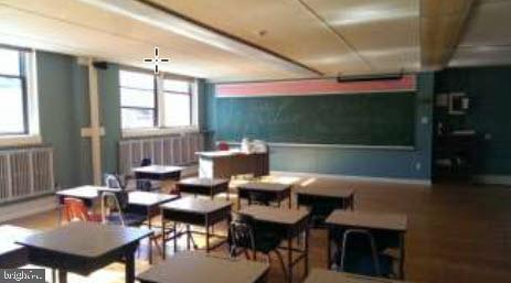 526 S Chicago Ave Property Photo 11