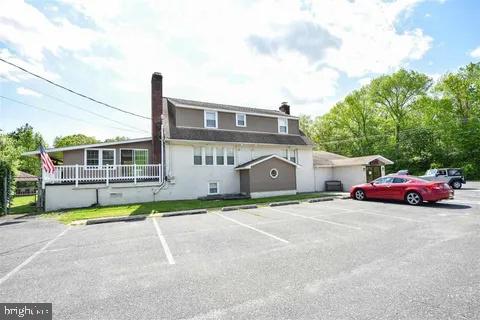38 Tuckahoe Rd Property Photo 3