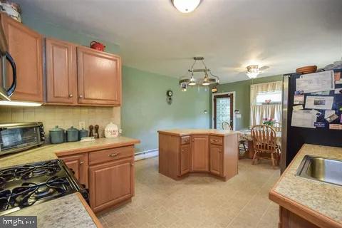 38 Tuckahoe Rd Property Photo 22