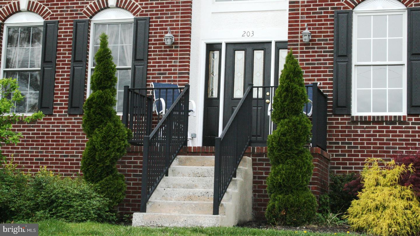 203 Cynwyd Dr Property Photo 2