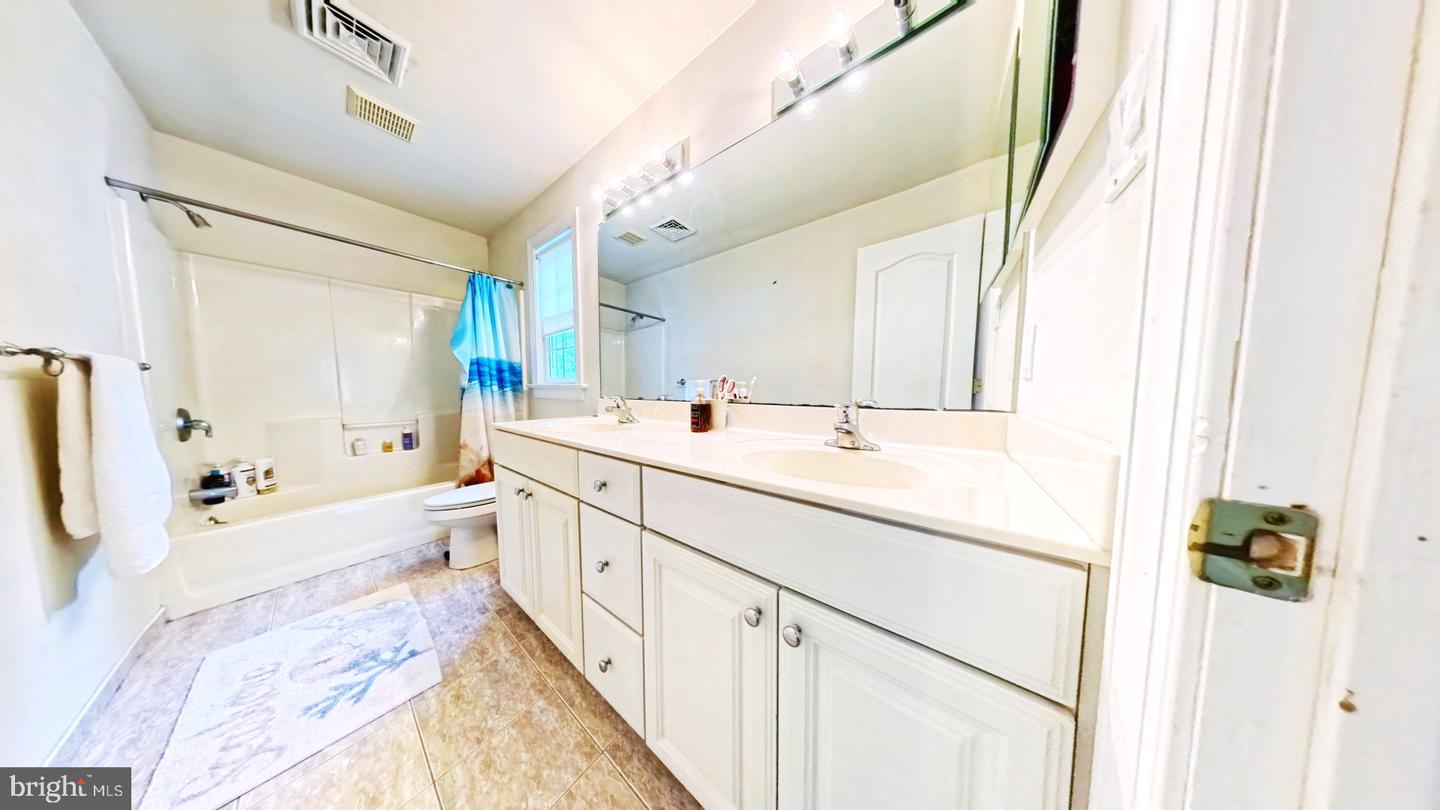 203 Cynwyd Dr Property Photo 32