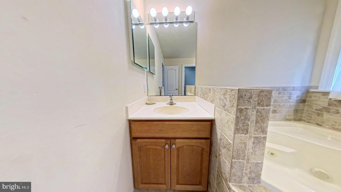203 Cynwyd Dr Property Photo 37