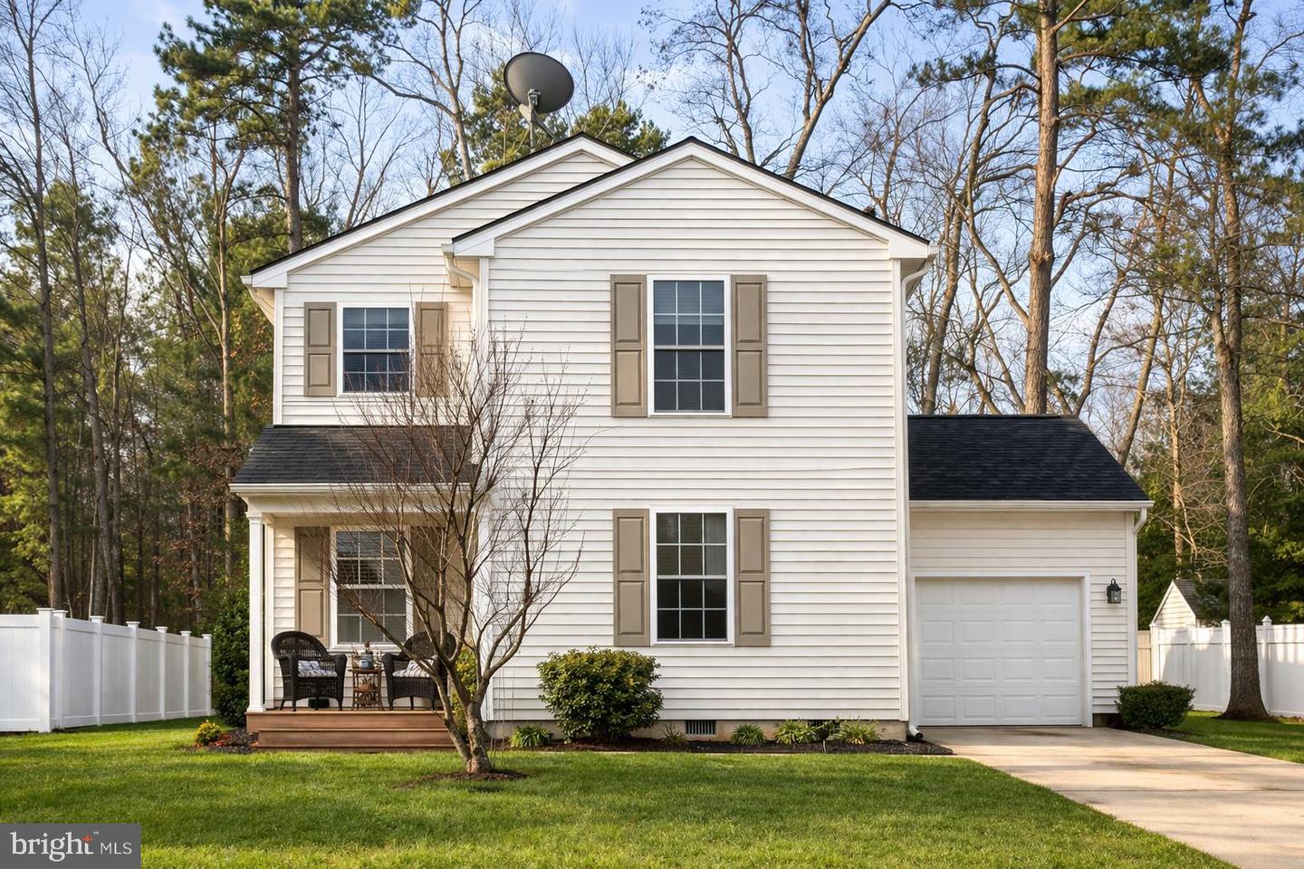 36 COOLIDGE AVE