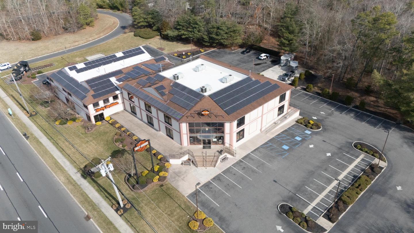 219 E WHITE HORSE PIKE