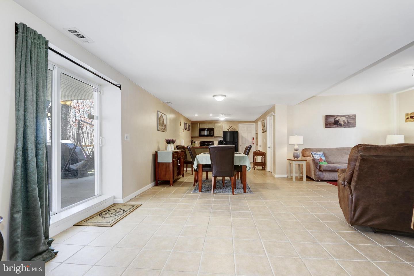 6188 Maryland Ave Property Photo 33