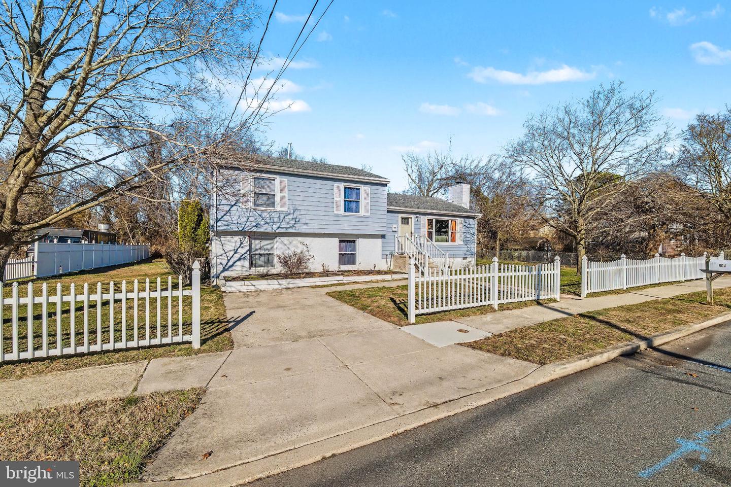 804 Fernwood Ave Property Photo 1