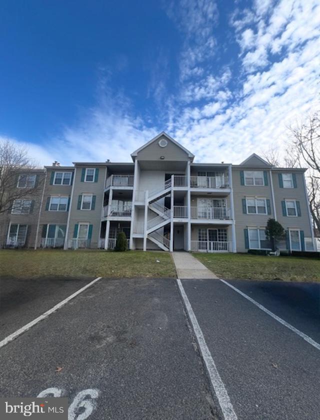 69 Iroquois Dr #15 Property Photo 1
