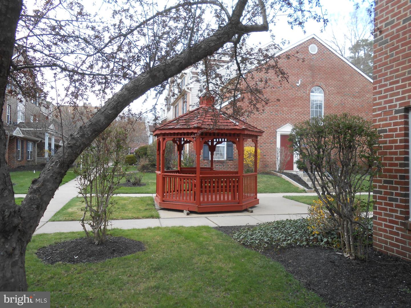 1526 Thomas Jefferson Ct #1526 Property Photo 2