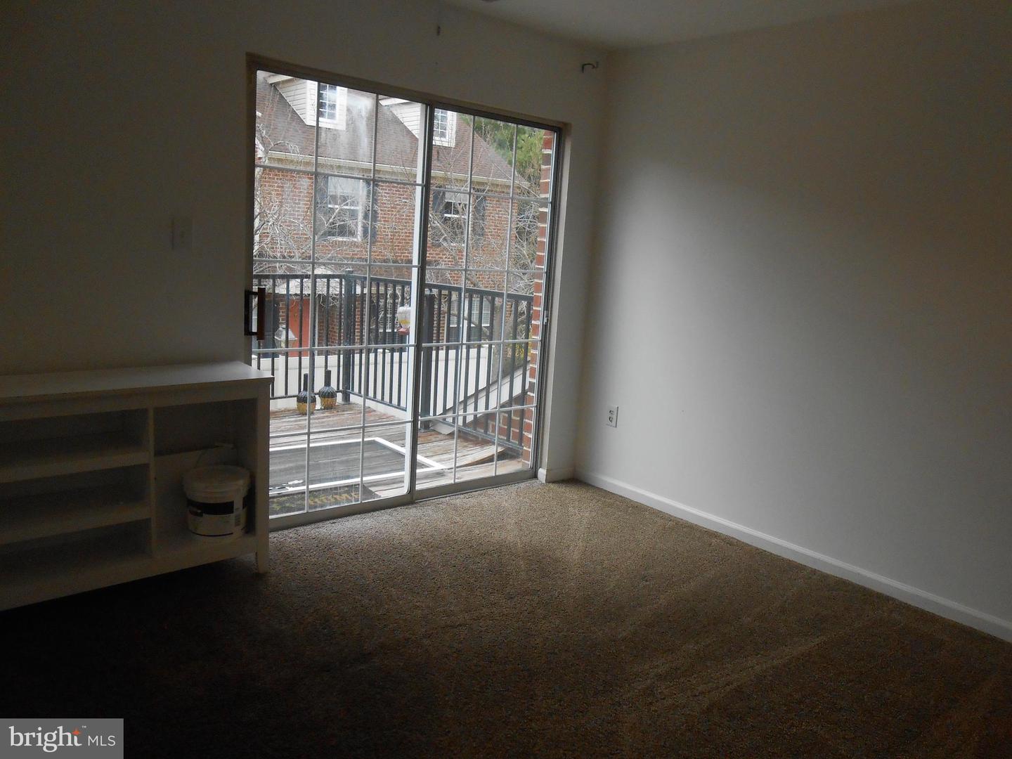 1526 Thomas Jefferson Ct #1526 Property Photo 7