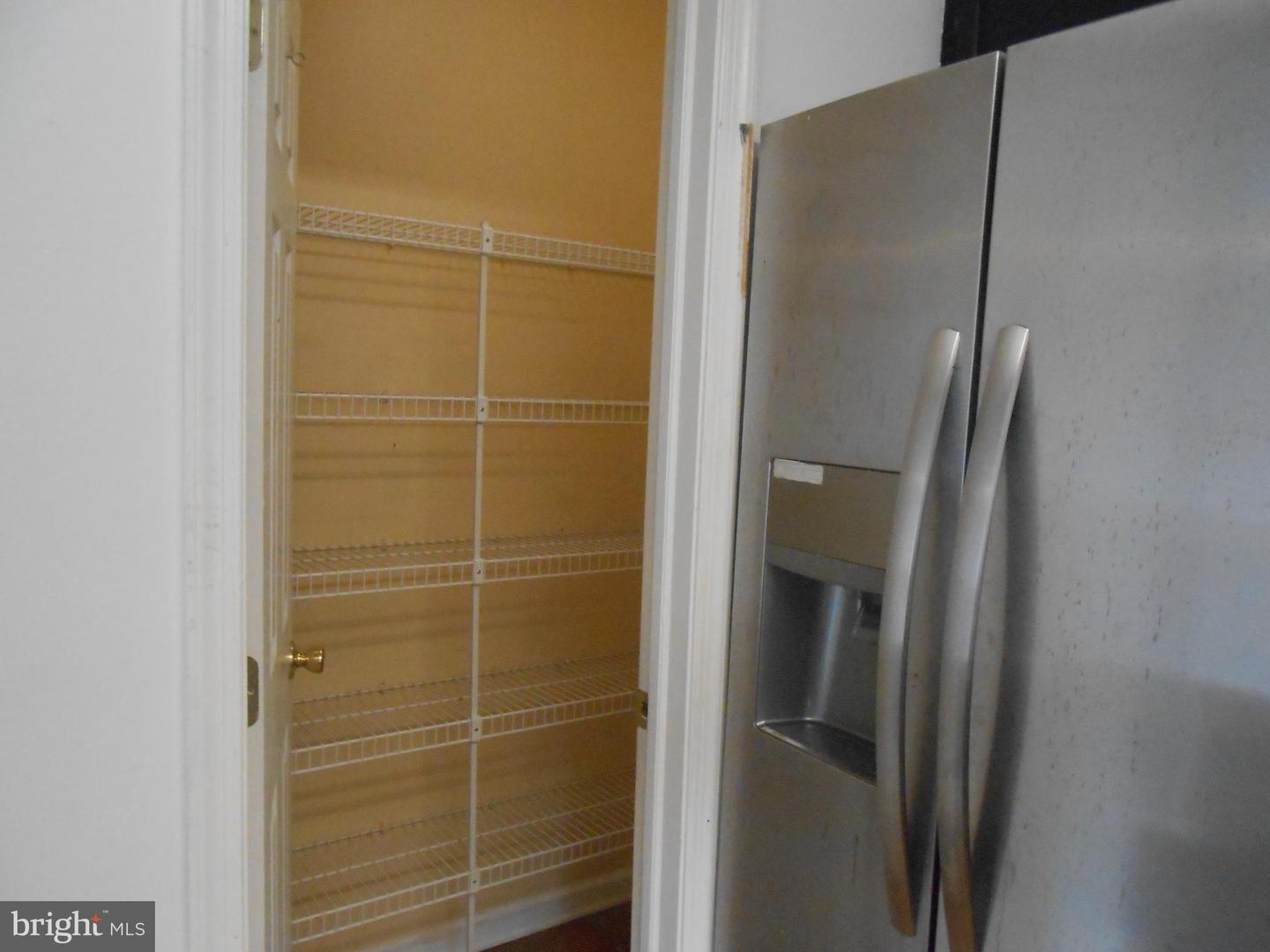 1526 Thomas Jefferson Ct #1526 Property Photo 10