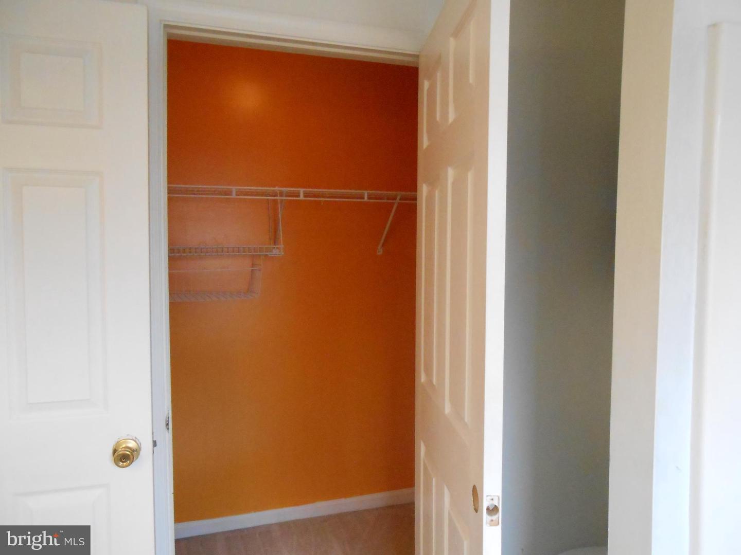 1526 Thomas Jefferson Ct #1526 Property Photo 18