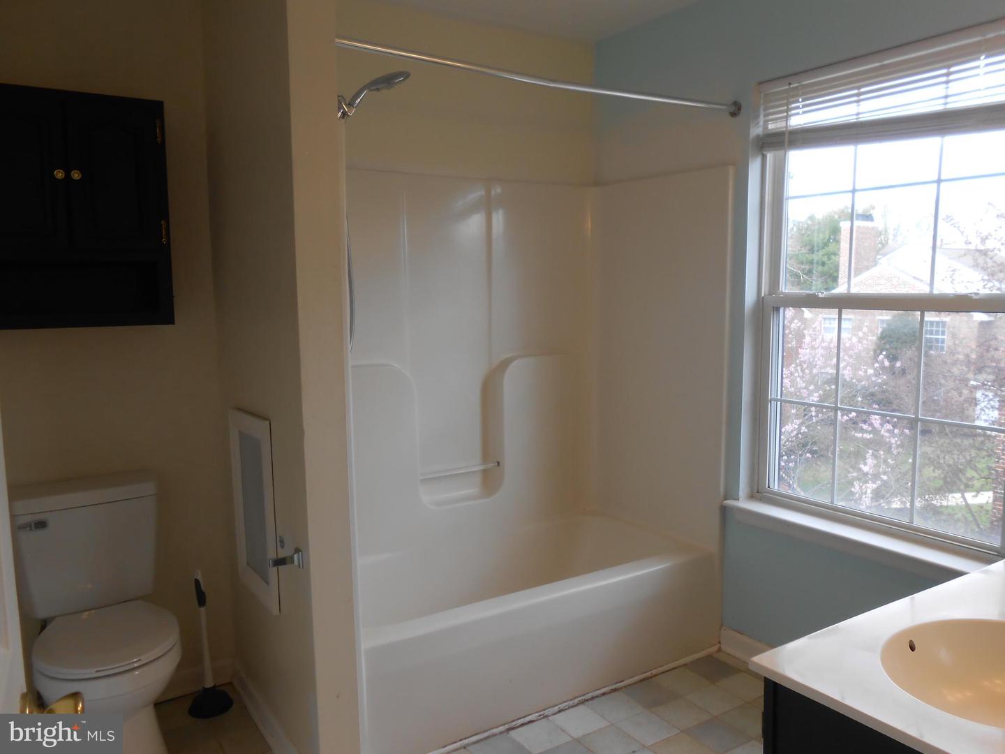 1526 Thomas Jefferson Ct #1526 Property Photo 28