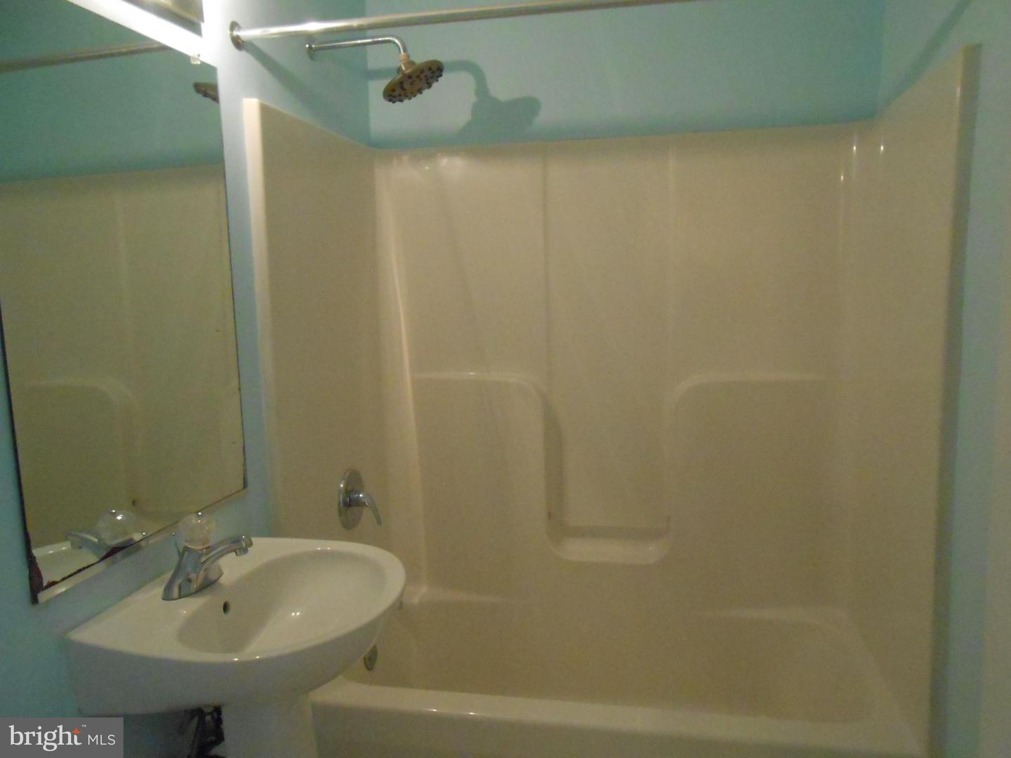 1526 Thomas Jefferson Ct #1526 Property Photo 35