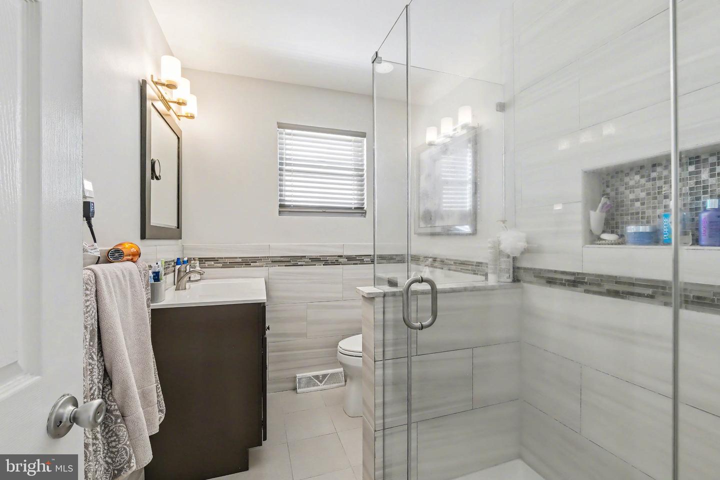 5406 Calvert Ave Property Photo 15