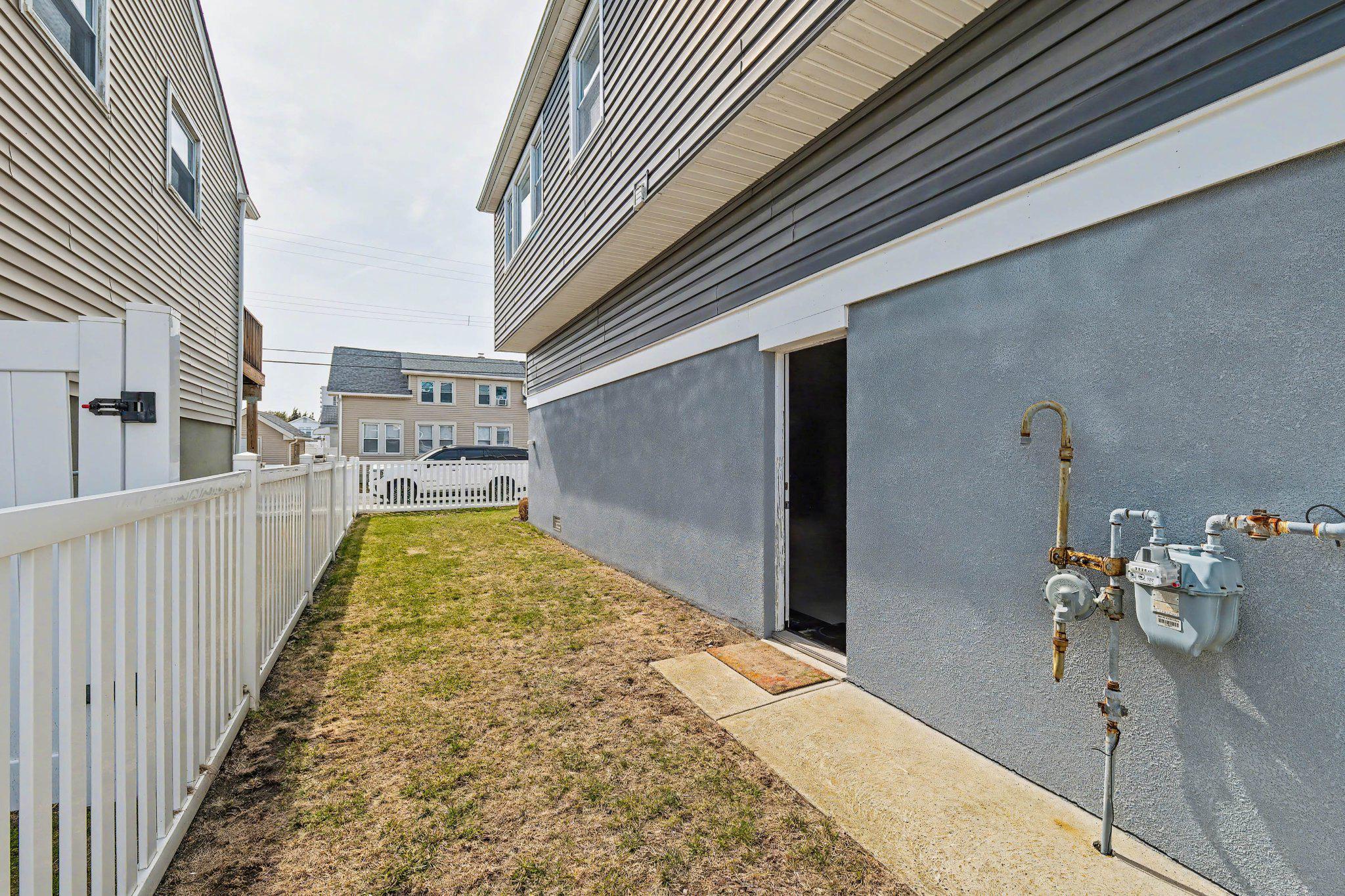 5406 Calvert Ave Property Photo 19