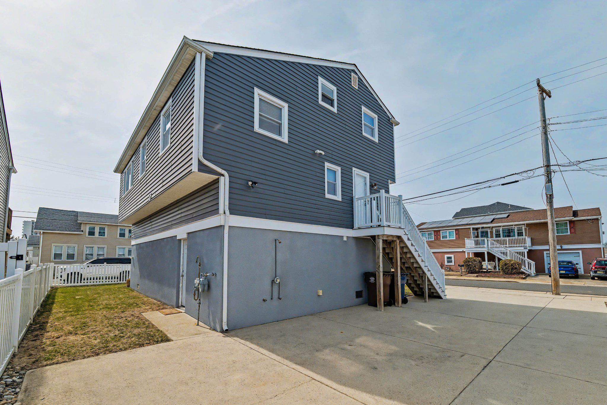 5406 Calvert Ave Property Photo 22