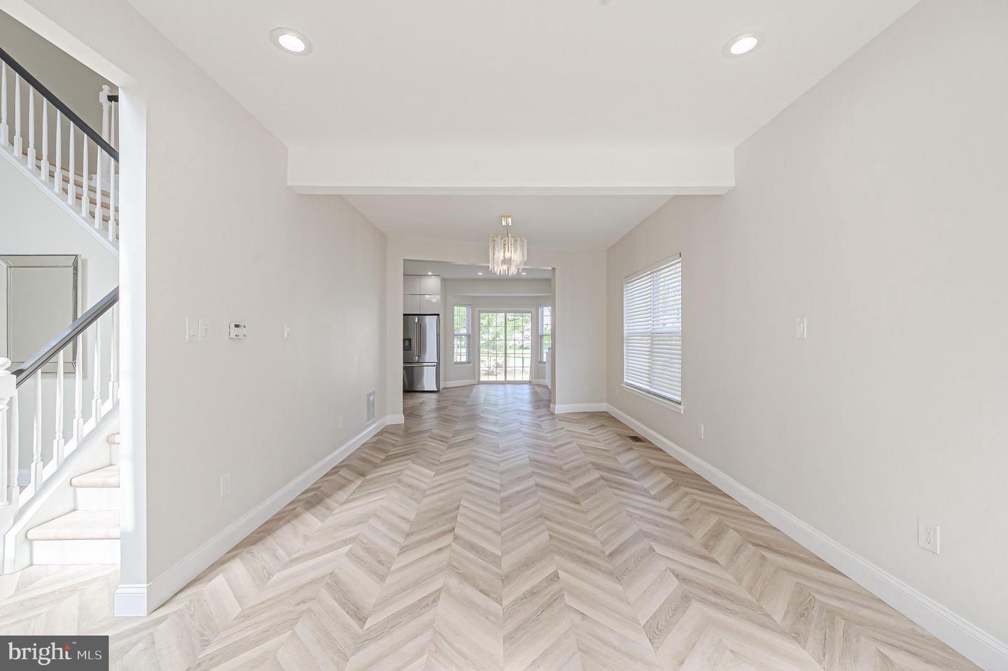 11 Chancellor Park Dr Property Photo 10